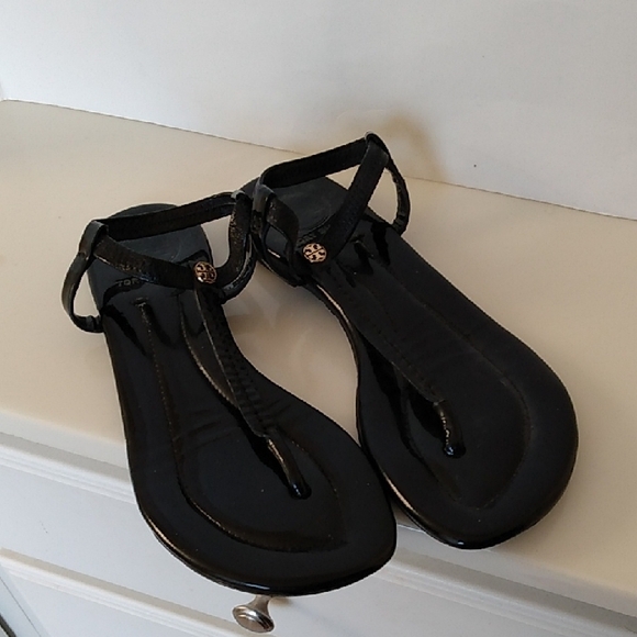 Tory Burch Sling Back Patent Leather Sandals - Picture 3 of 17